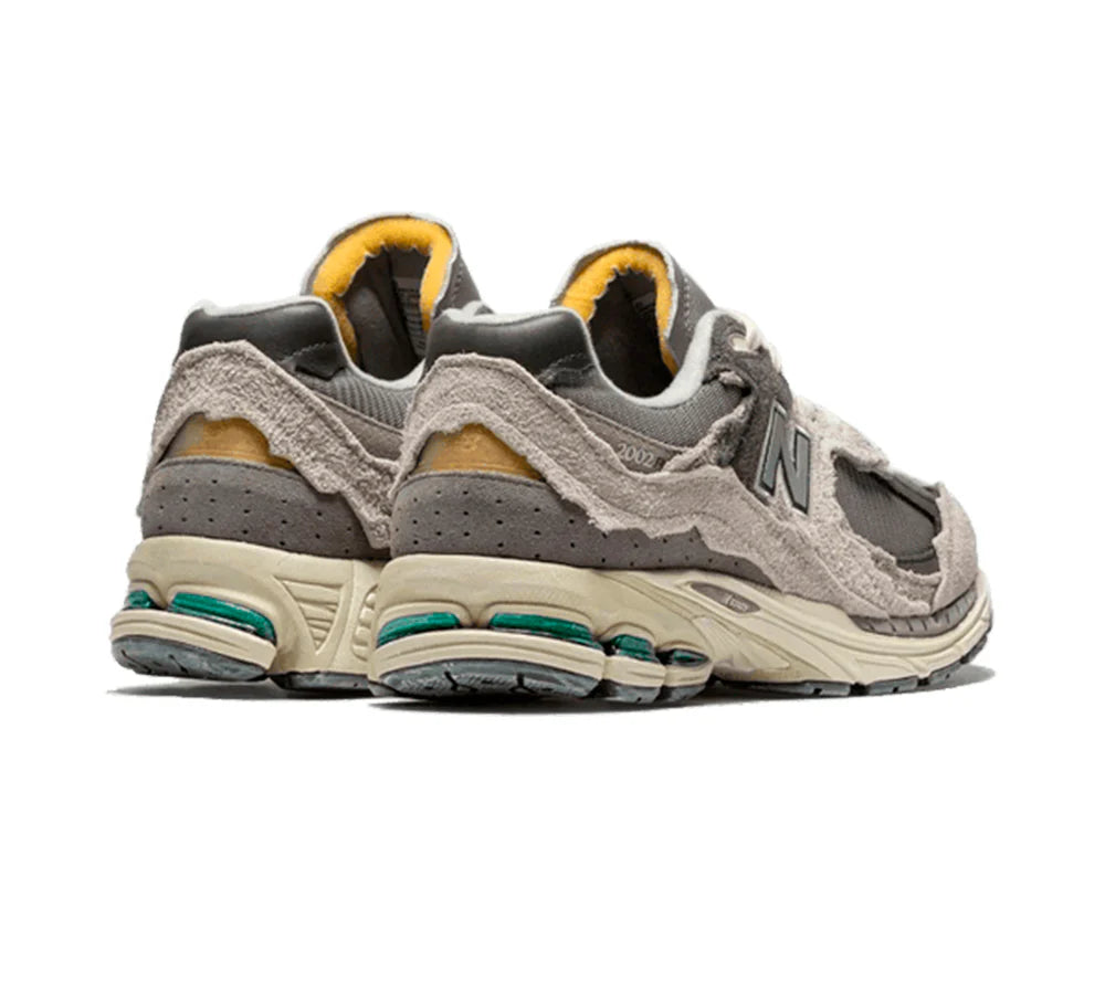 New-Balance-2002R